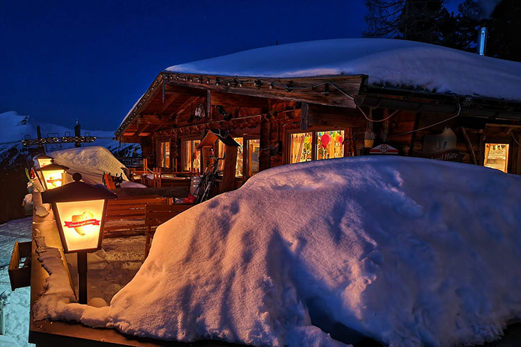 Graukogelhütte im Winter